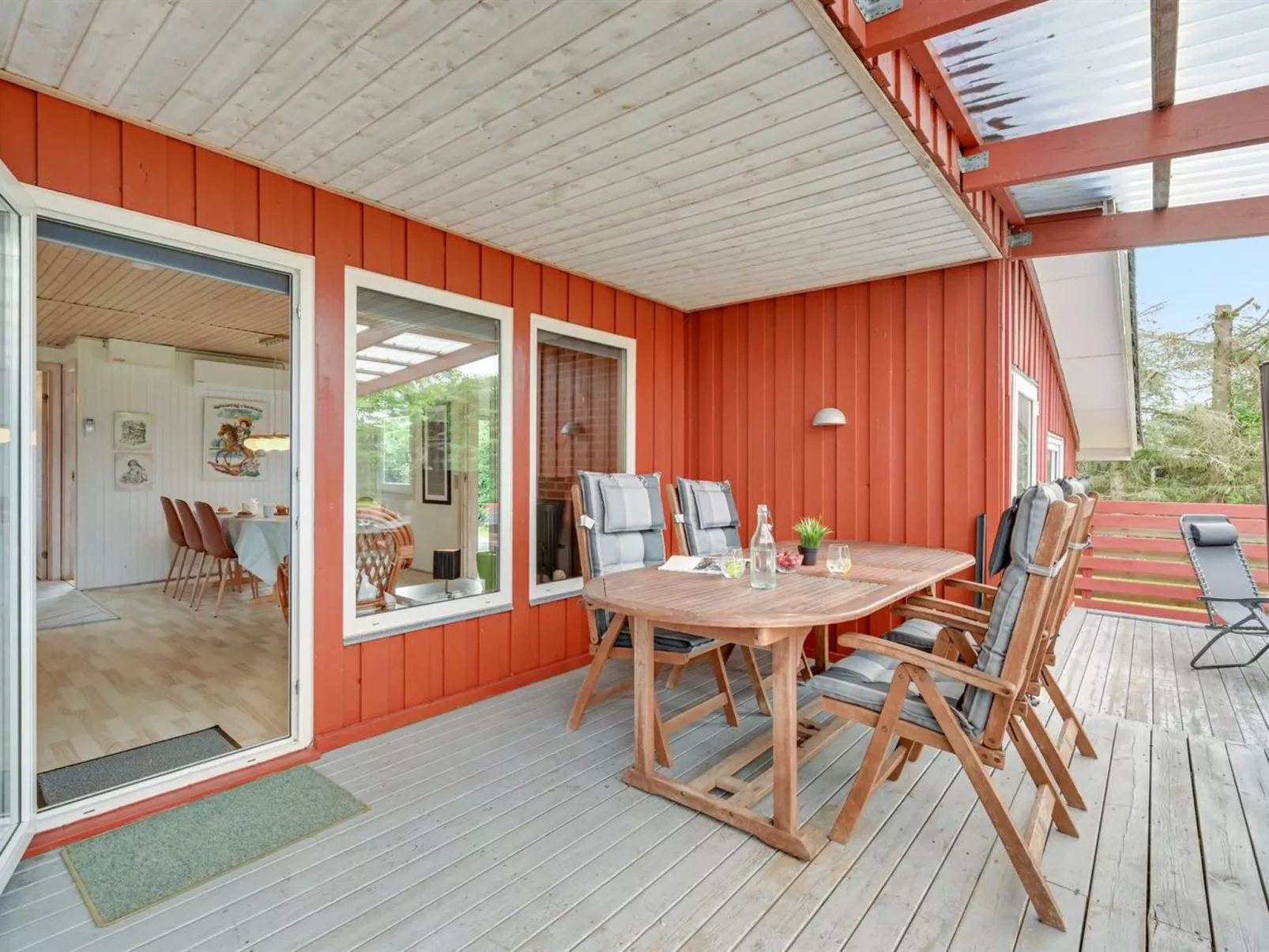 "Anline" - 900m to the fjord-Buiten