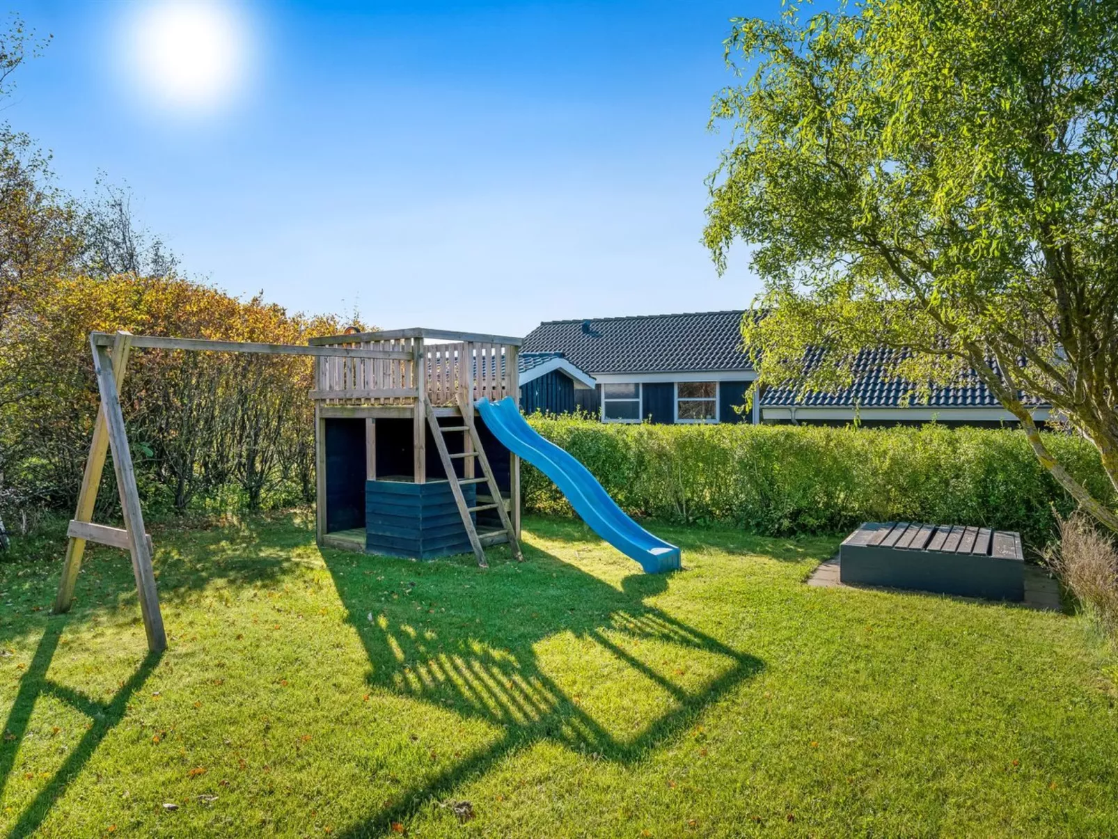 "Thit" - 1.2km to the fjord