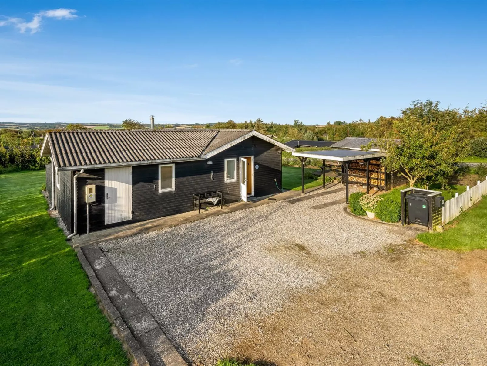 "Awer" - 300m to the fjord