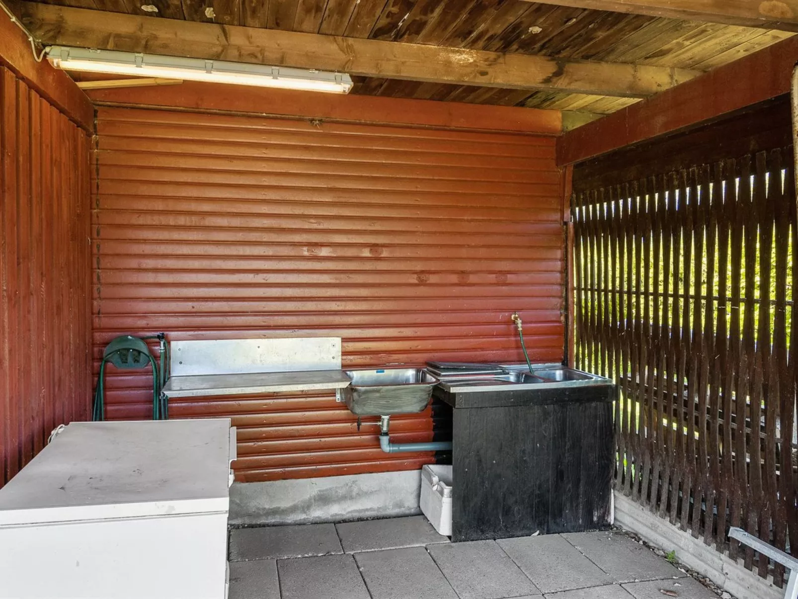 "Momo" - 570m from the sea