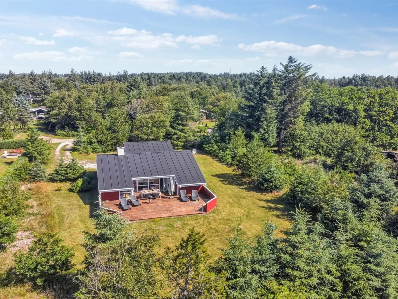 "Valda" - 1.5km from the sea