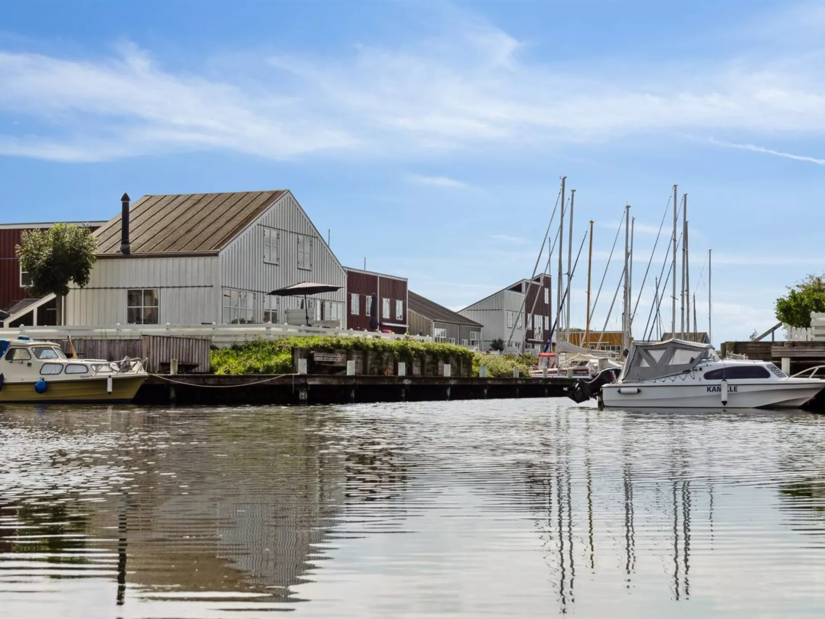 "Annlis" - 5m from the sea