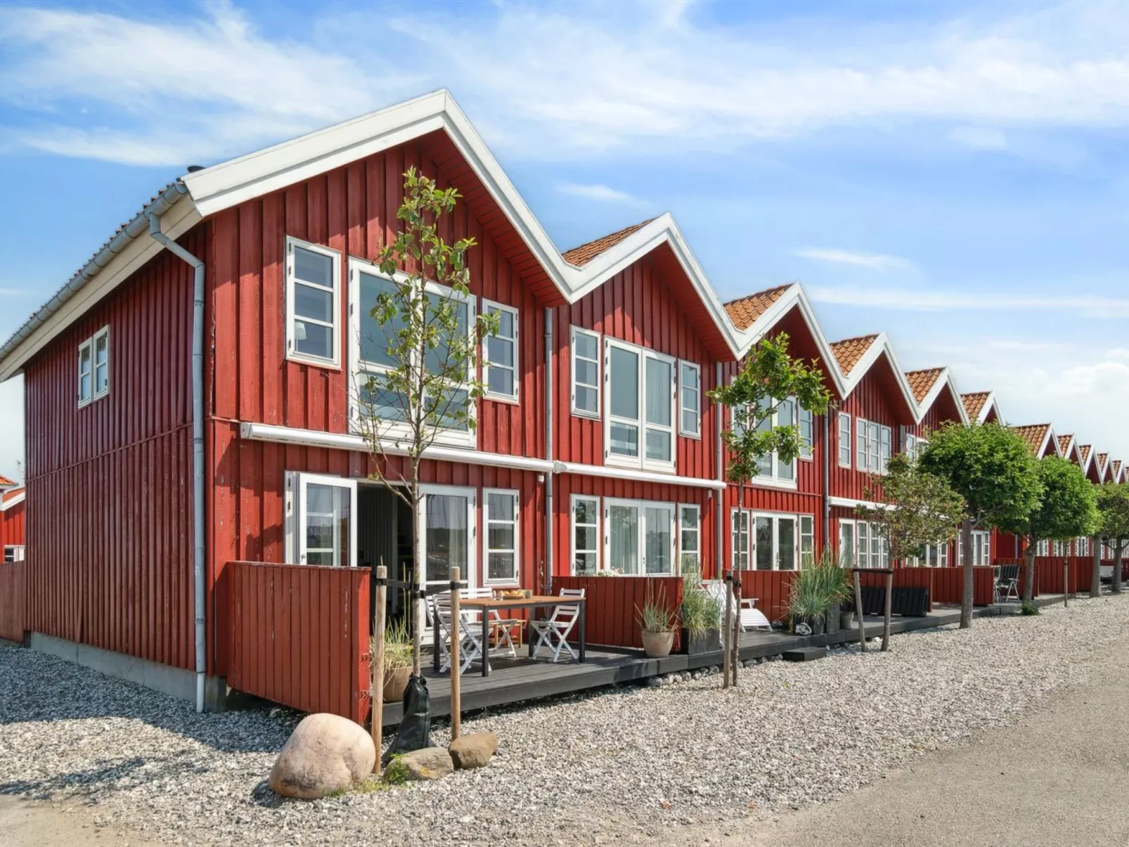 "Adils" - 5m from the sea