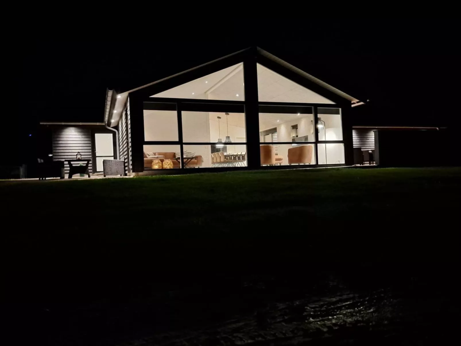 "Clare" - 100m from the sea