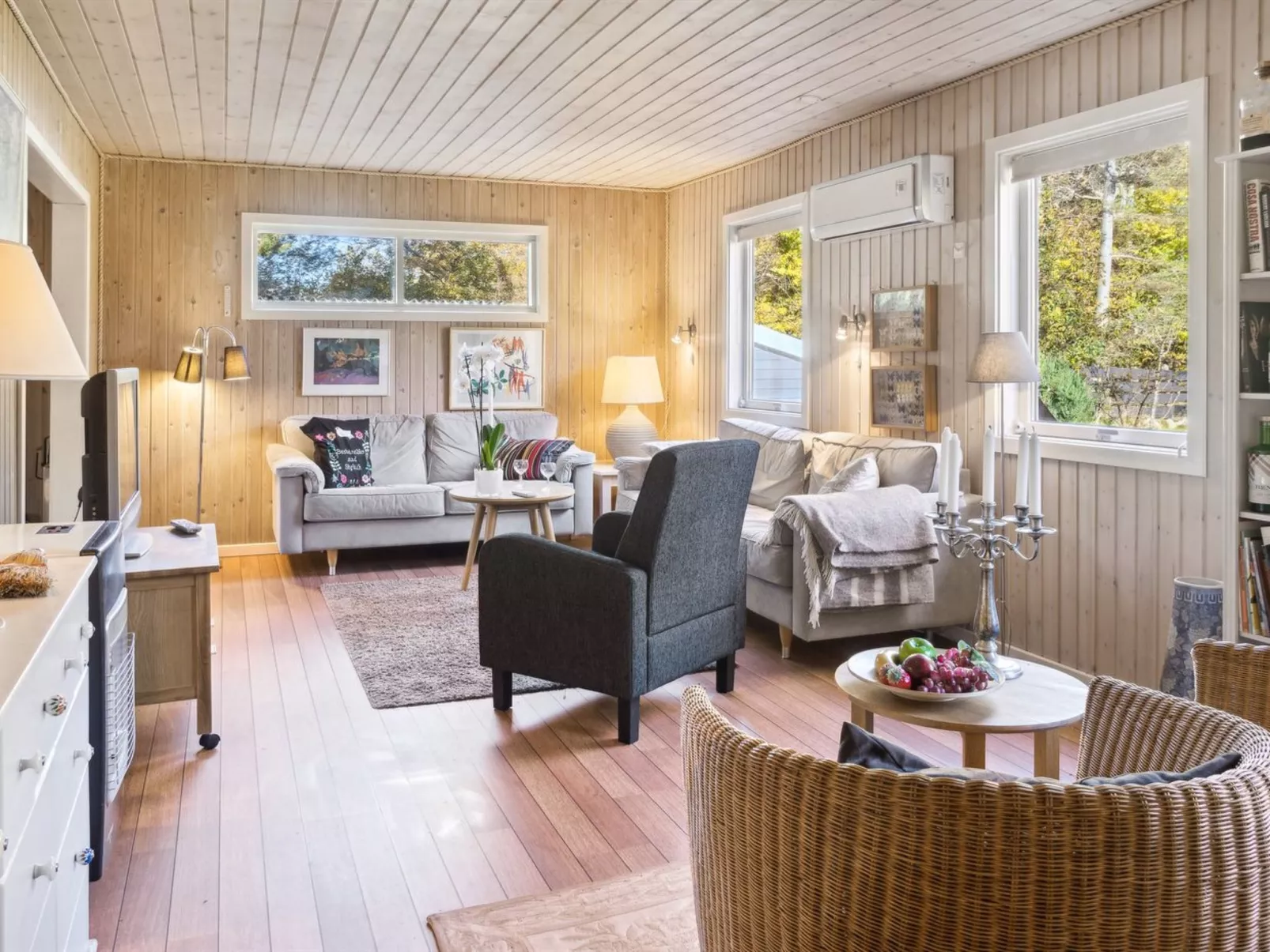 "Laurentius" - 625m from the sea