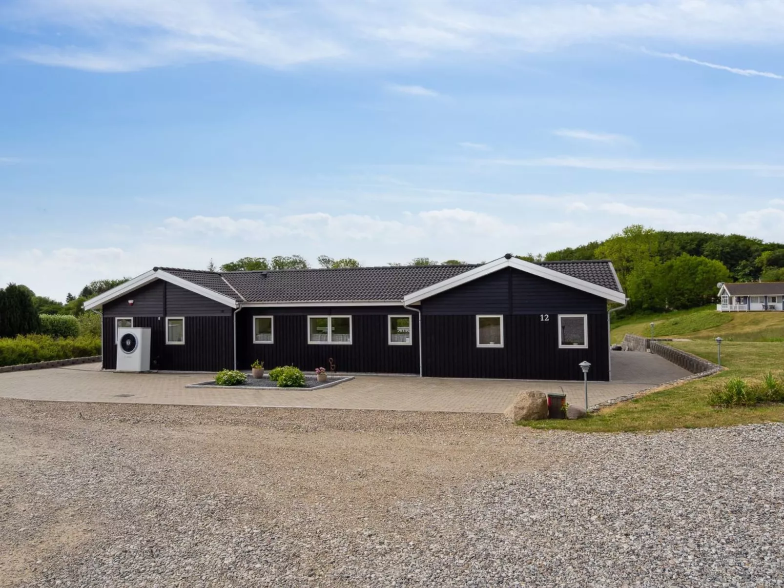 "Edo" - 575m from the sea