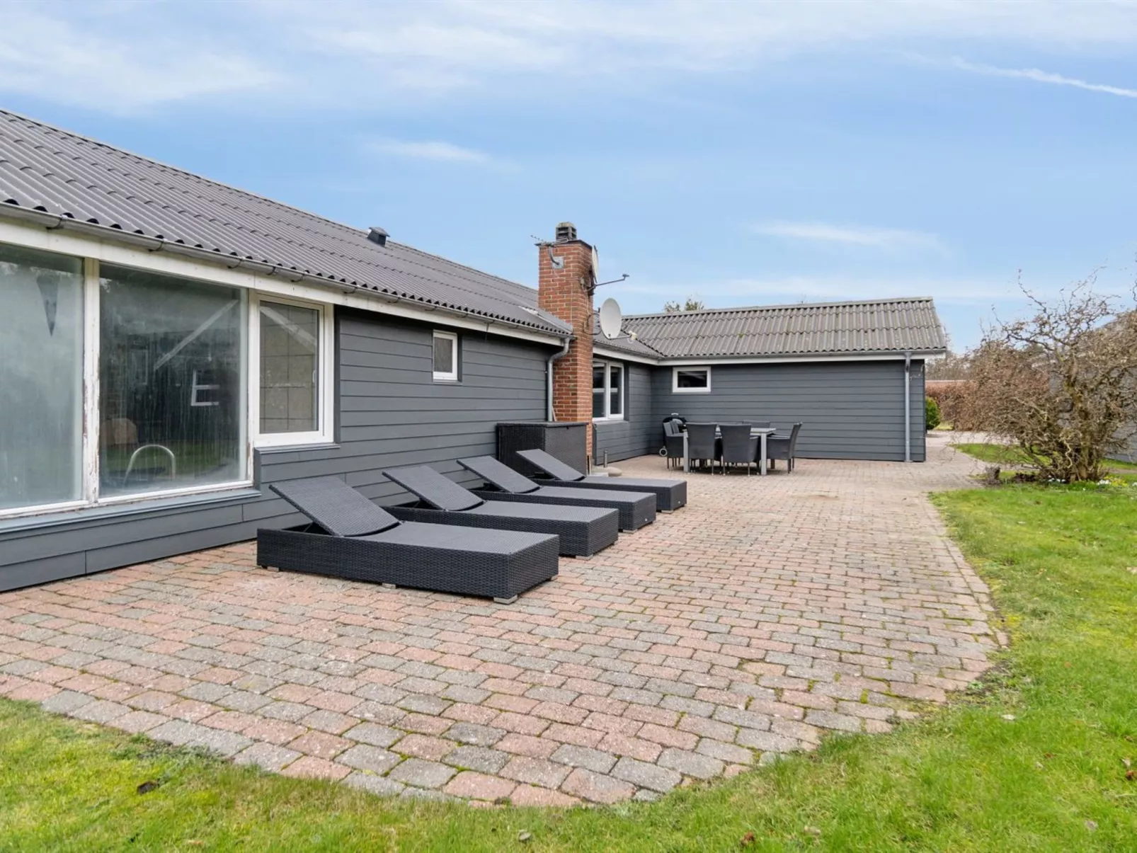 "Fidelia" - 400m from the sea