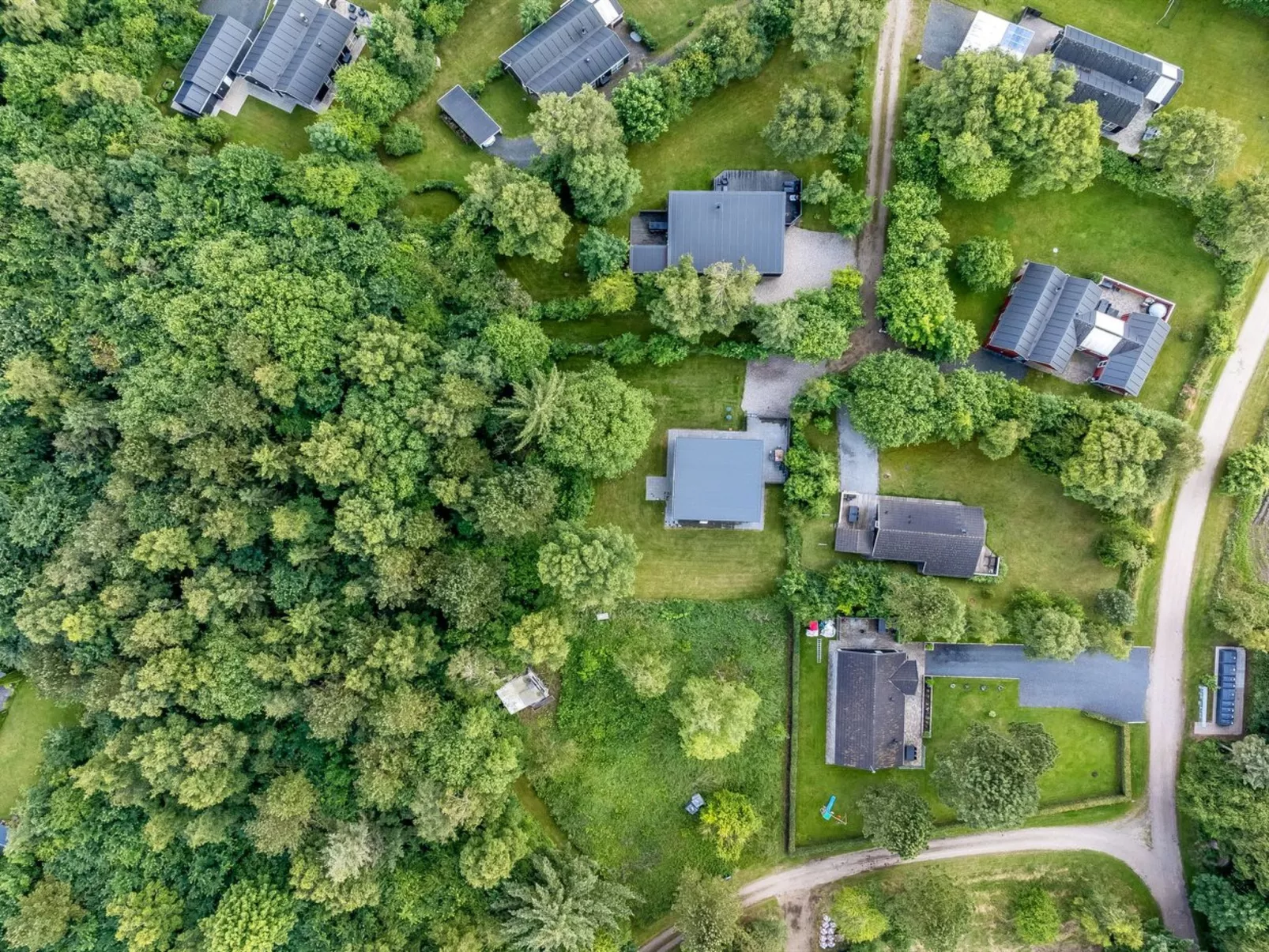 "Scalli" - 1.5km to the fjord