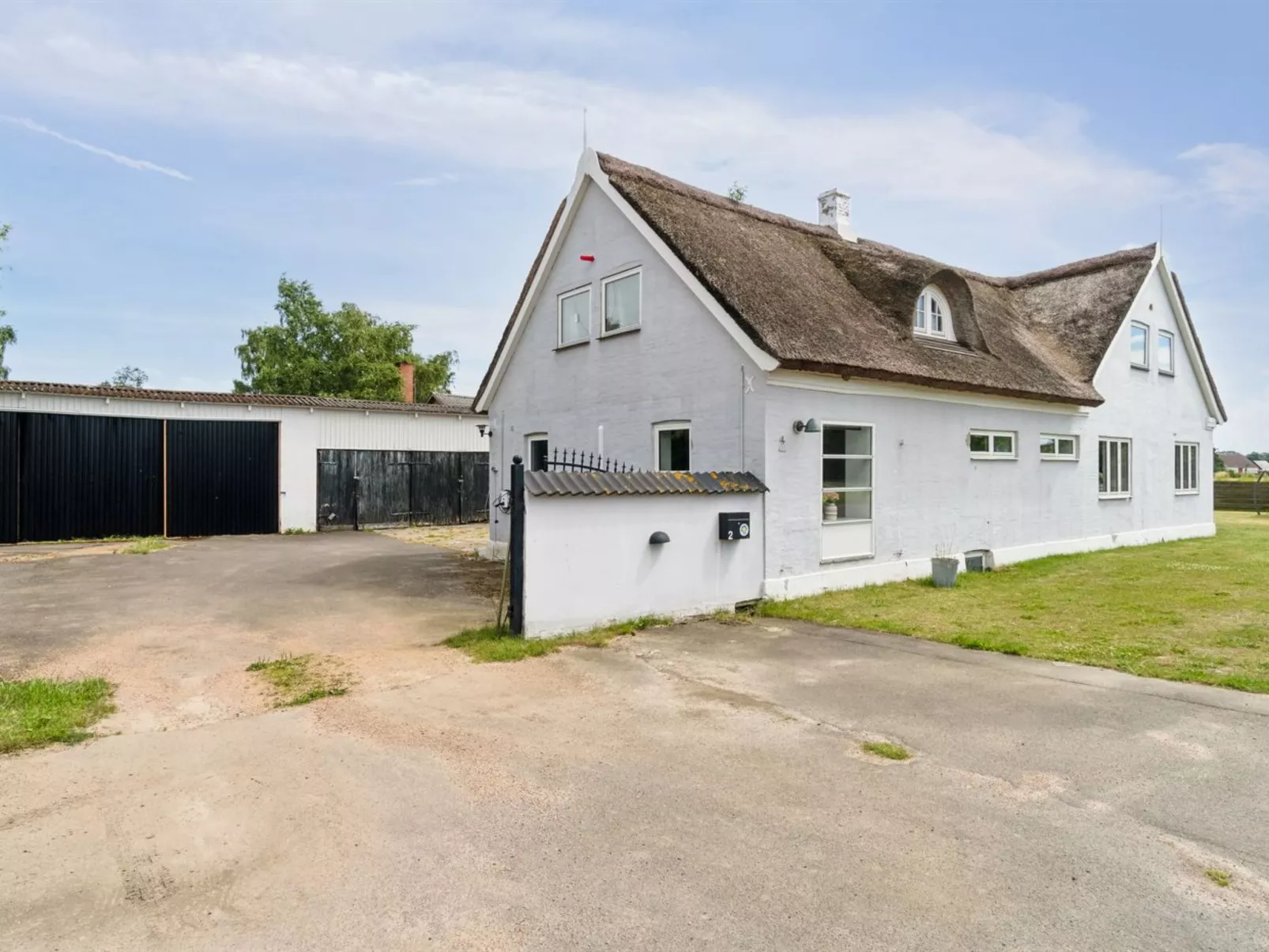 "Fridgerd" - 4.8km from the sea