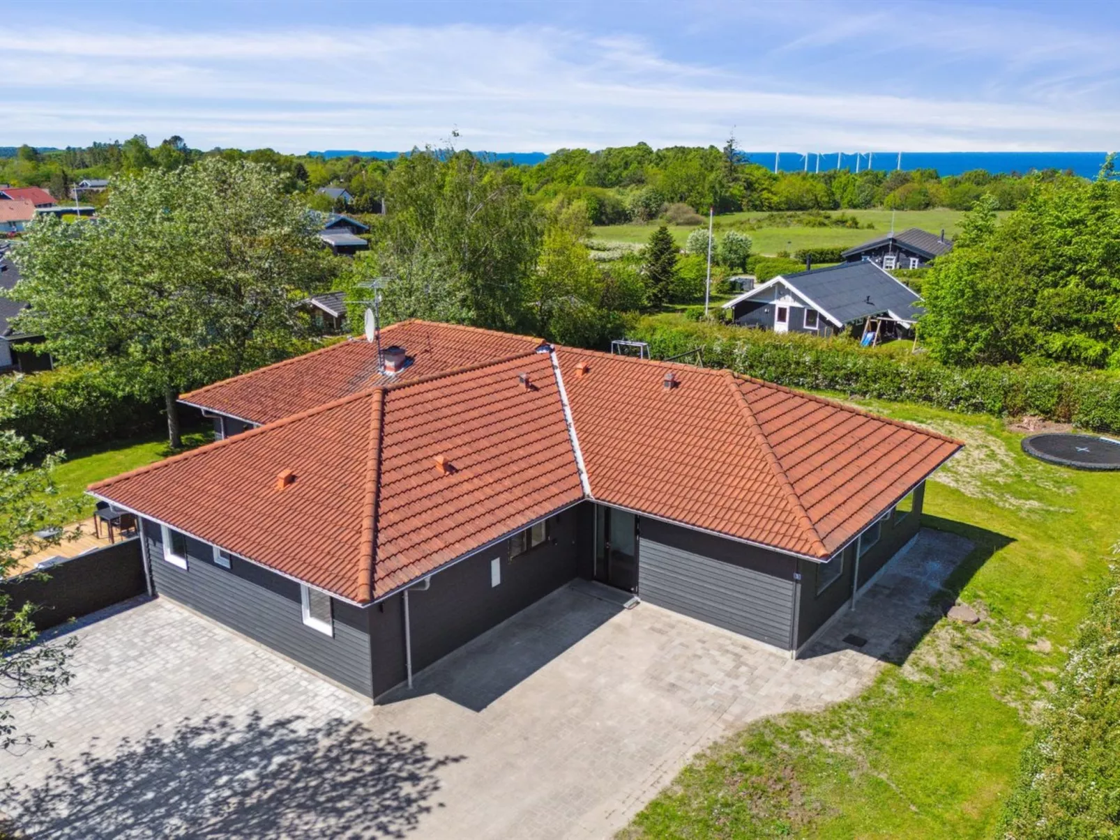 "Eunice" - 850m from the sea