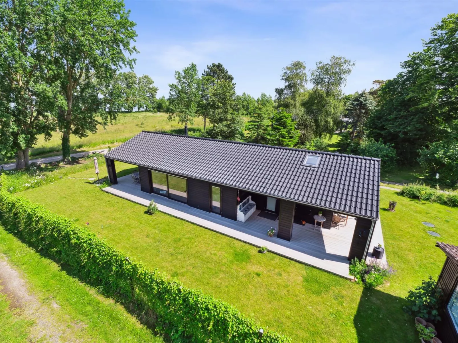 "Huldrik" - 100m from the sea