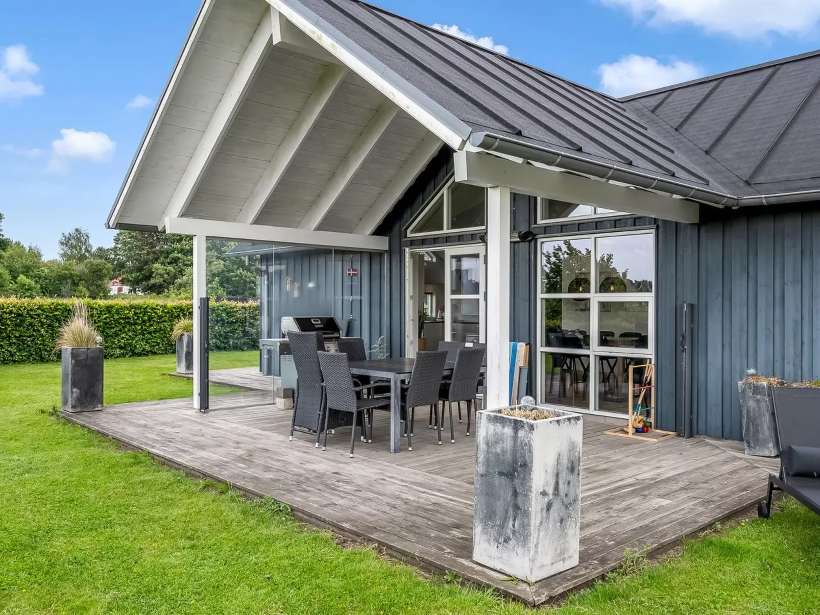 "Bernice" - 900m from the sea