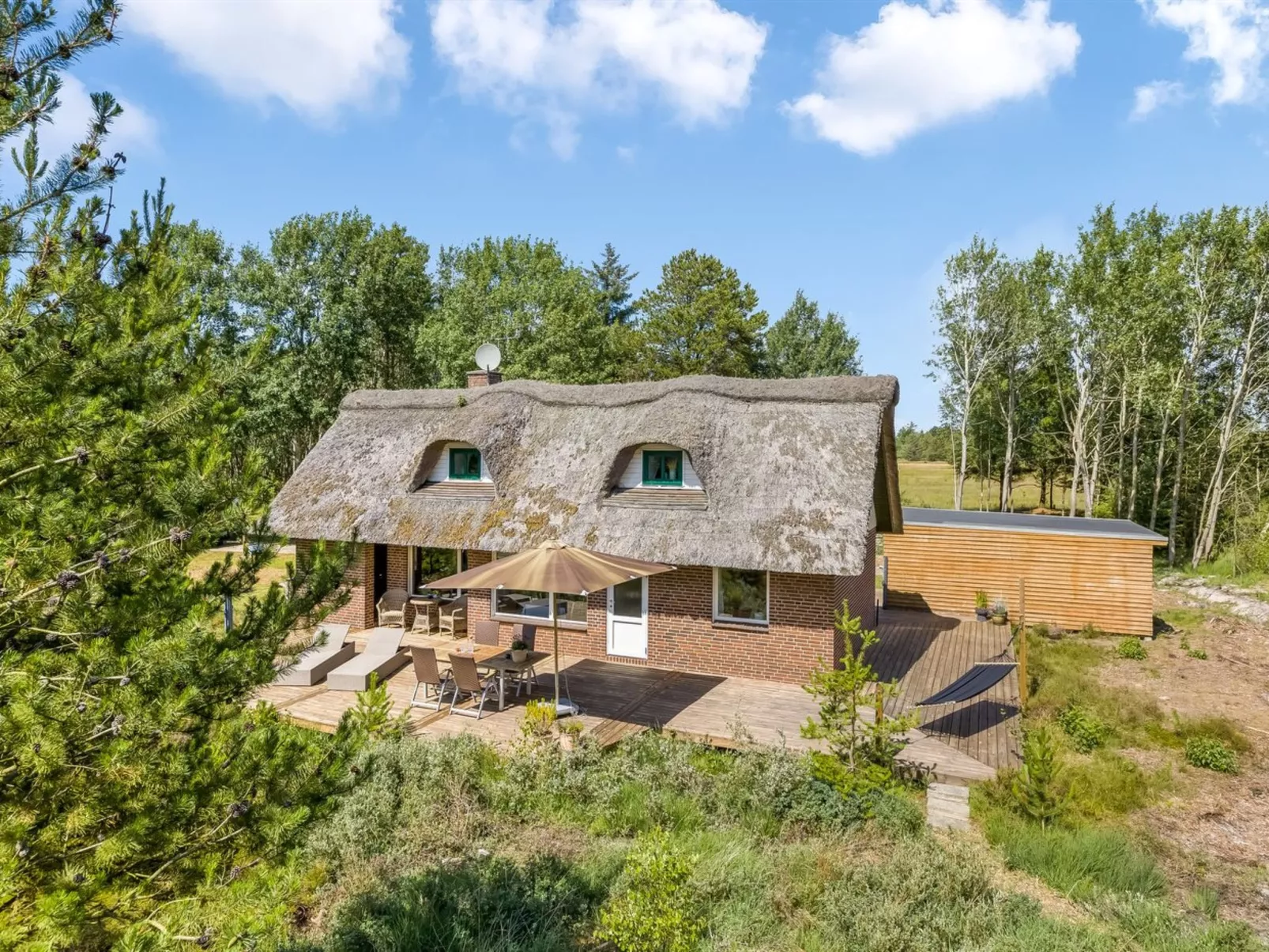 "Kersta" - 3.3km from the sea