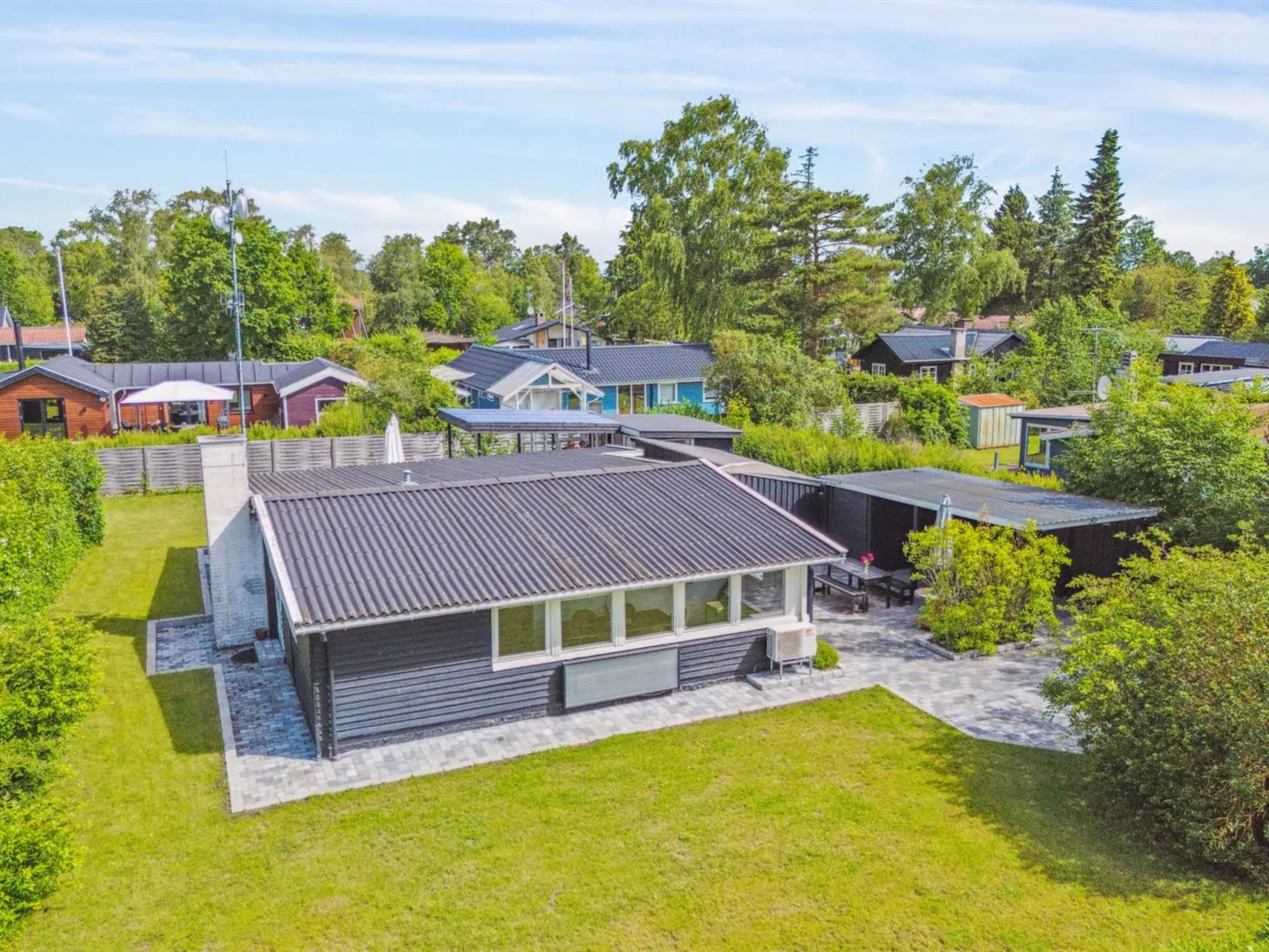 "Antonie" - 700m from the sea