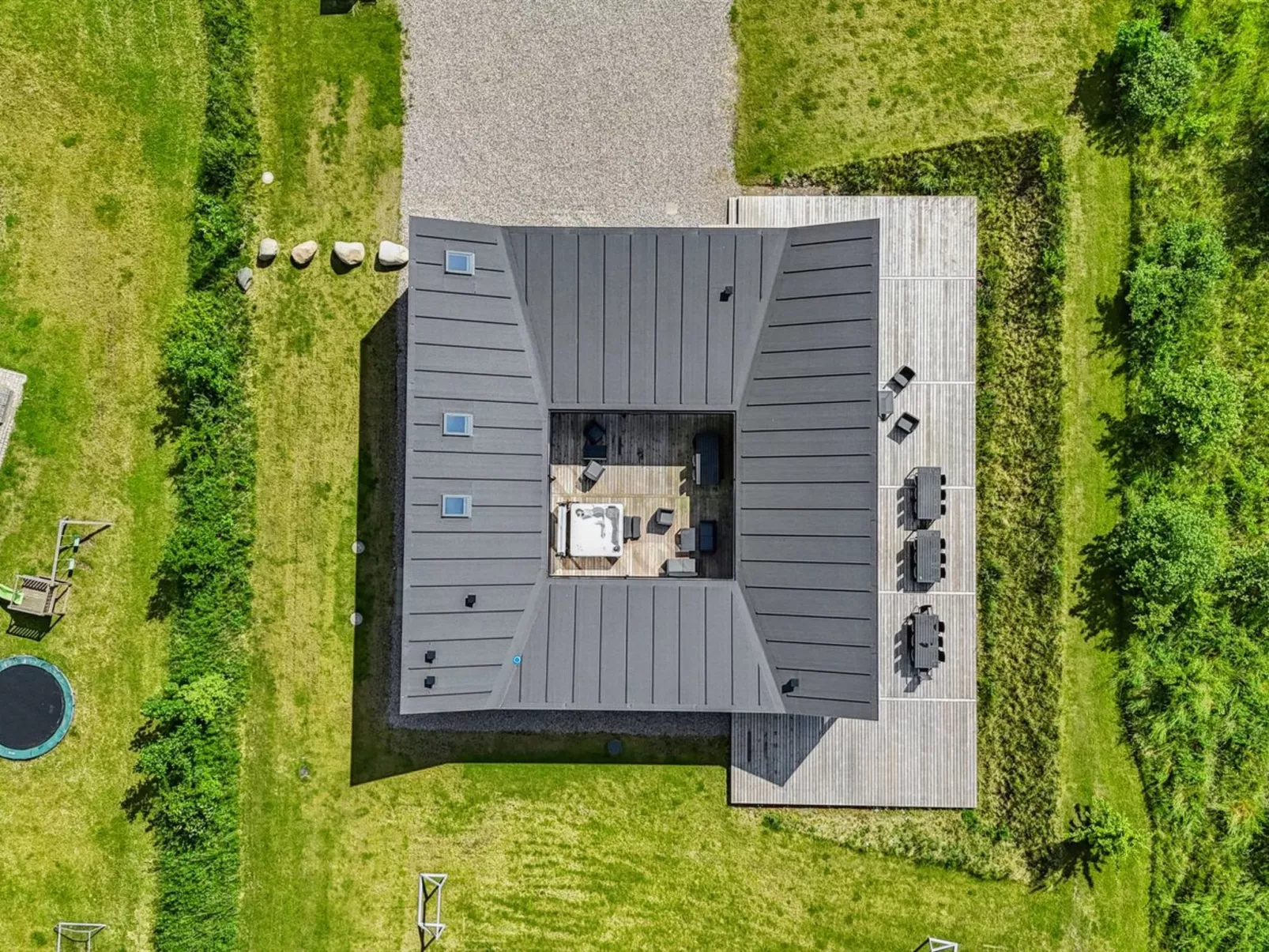 "Galatia" - 700m from the sea