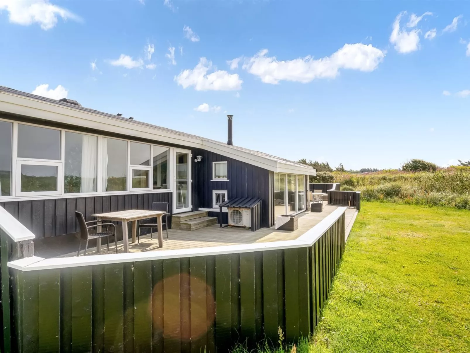 "Lillesol" - 425m from the sea