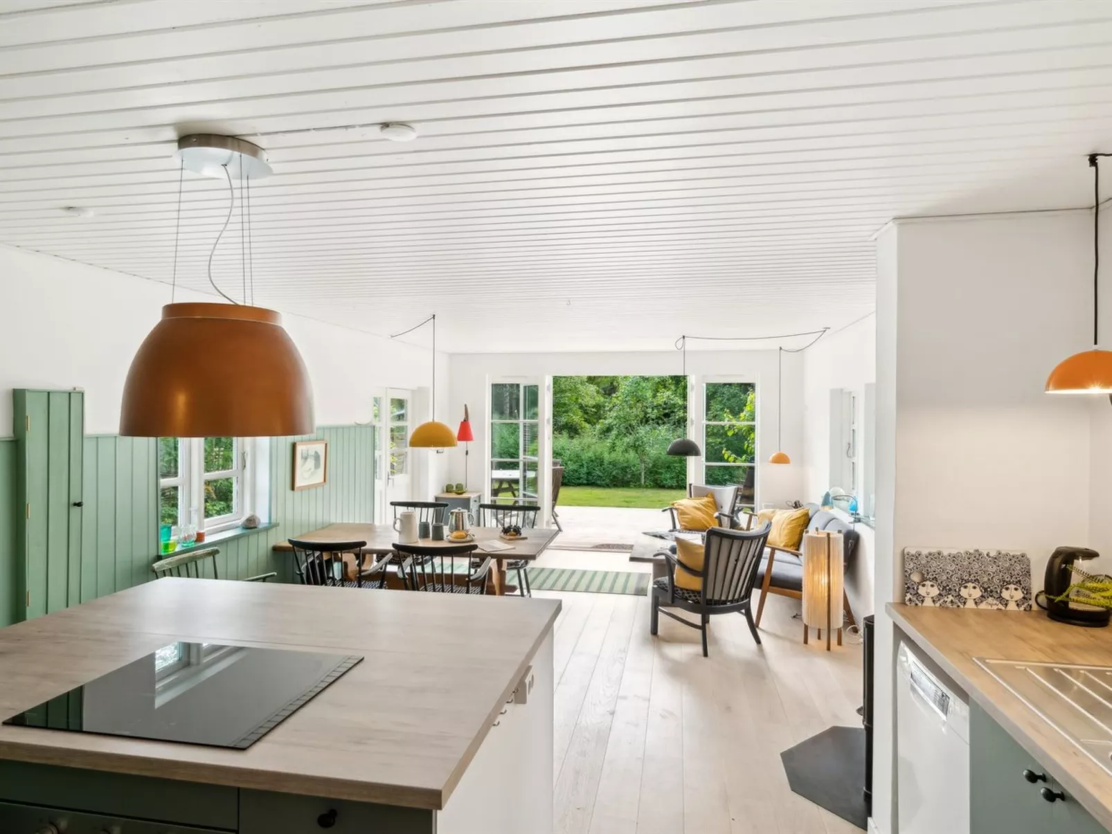 "Riana" - 700m from the sea