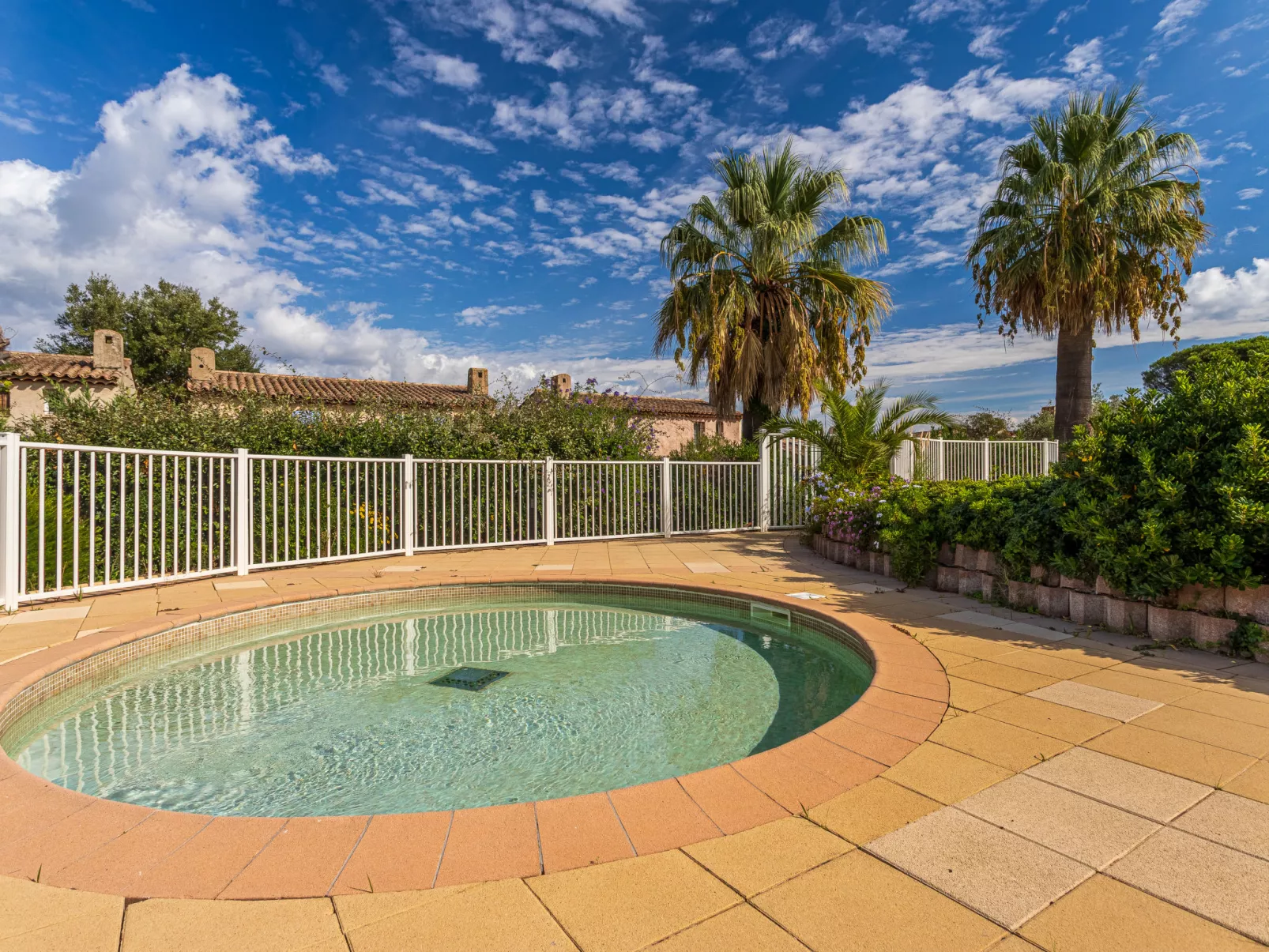 Les Parcs de Gassin-Buiten