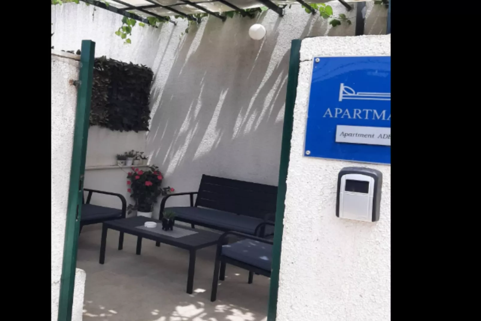 Apartment Adea - One Bedroom Apartment with Terrace-Buitenlucht