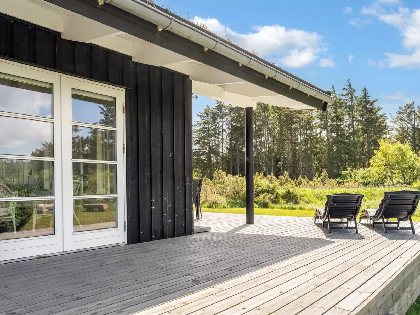 "Ljupco" - 950m from the sea