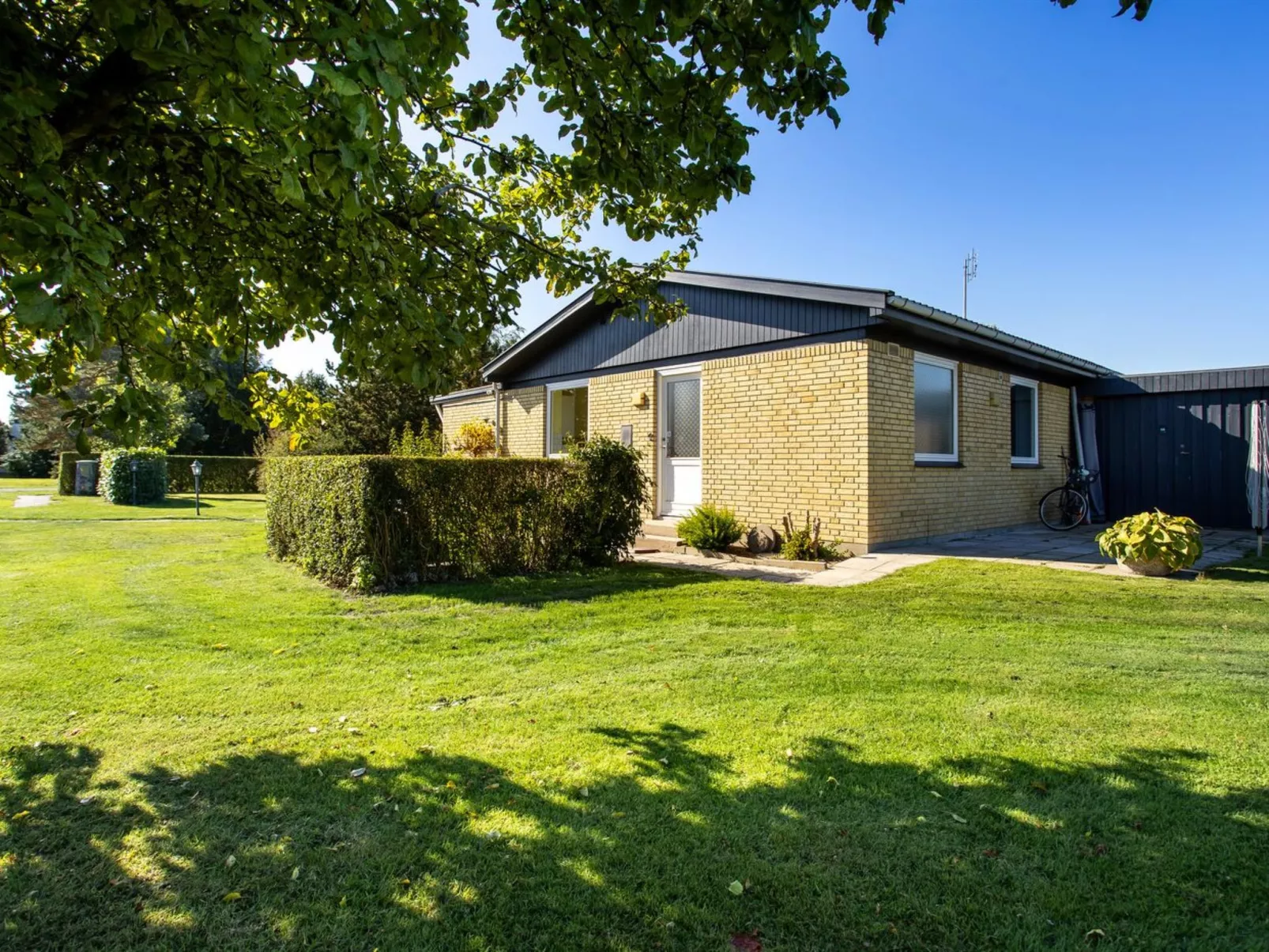 "Johanna" - 400m from the sea