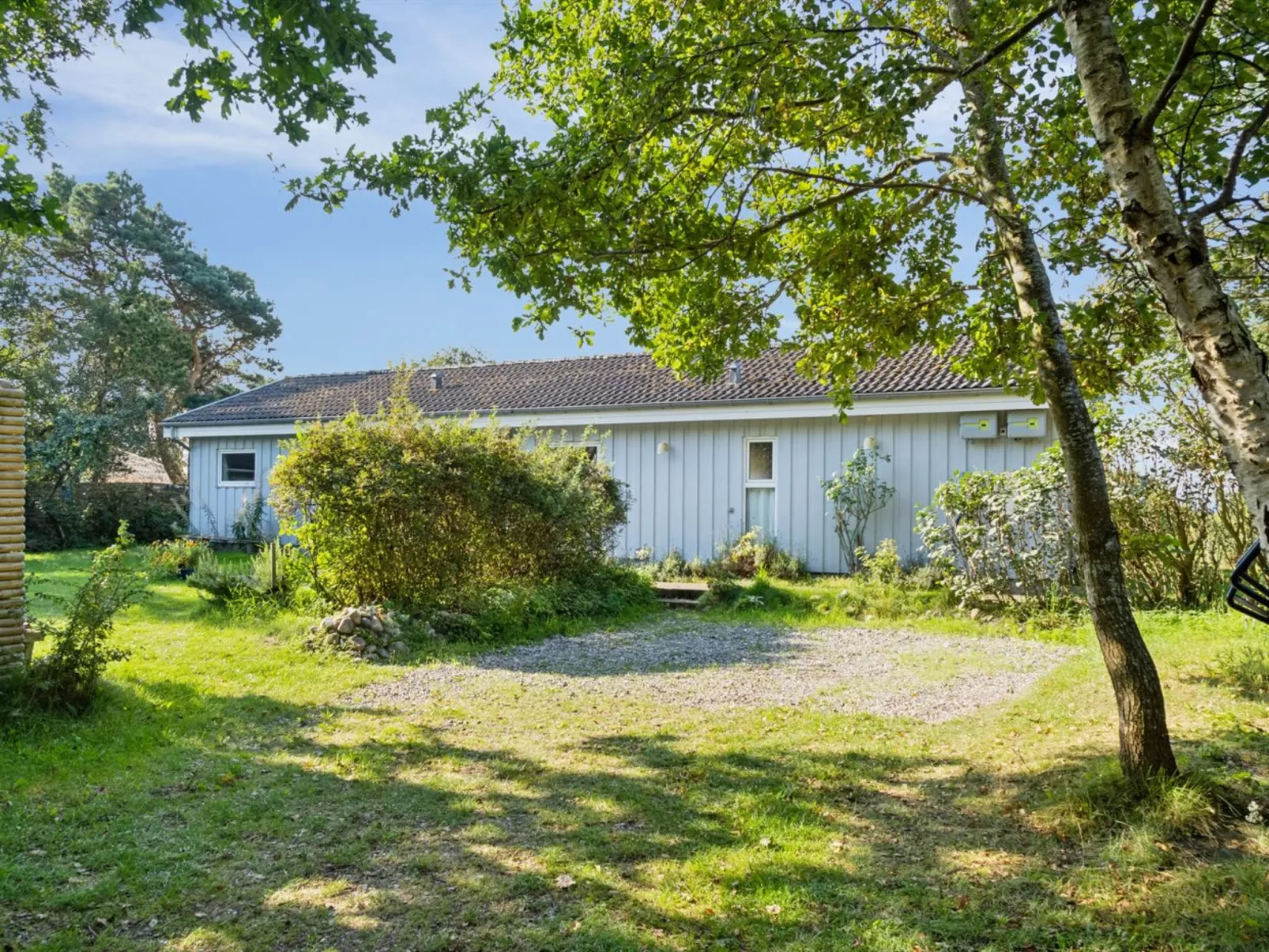 "Joella" - 75m from the sea