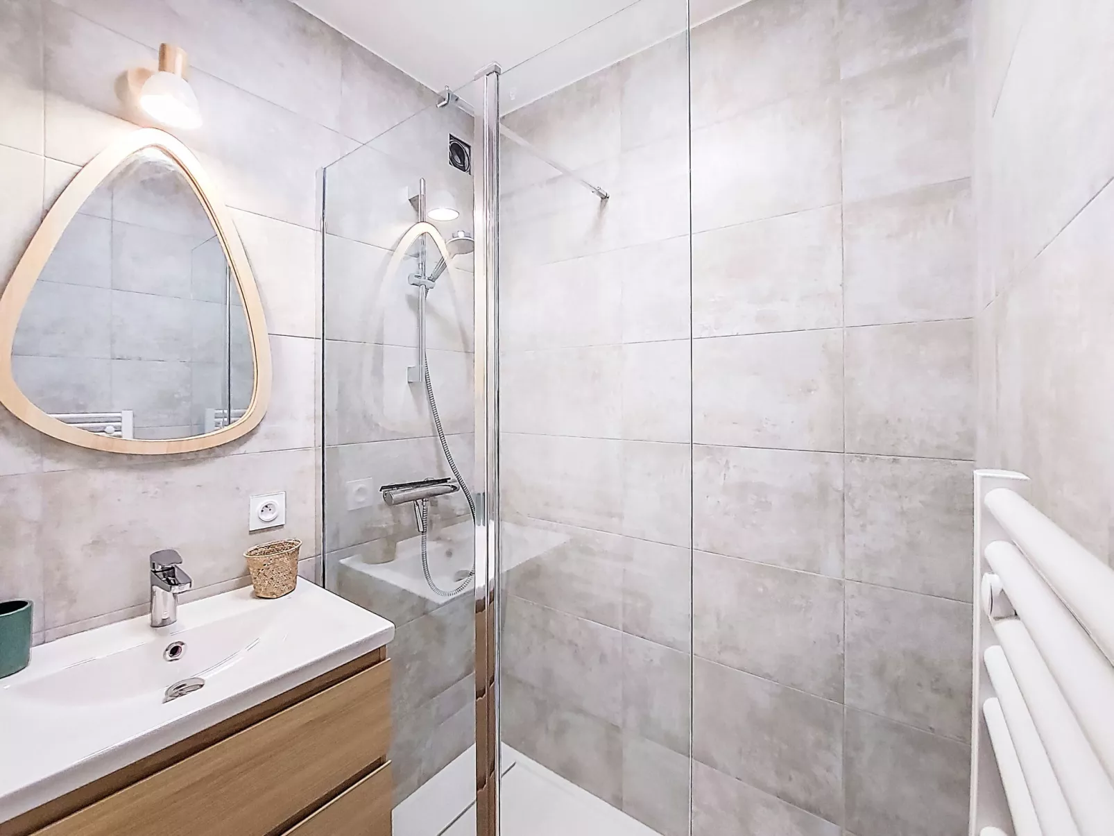 Ocean for ever-Binnen