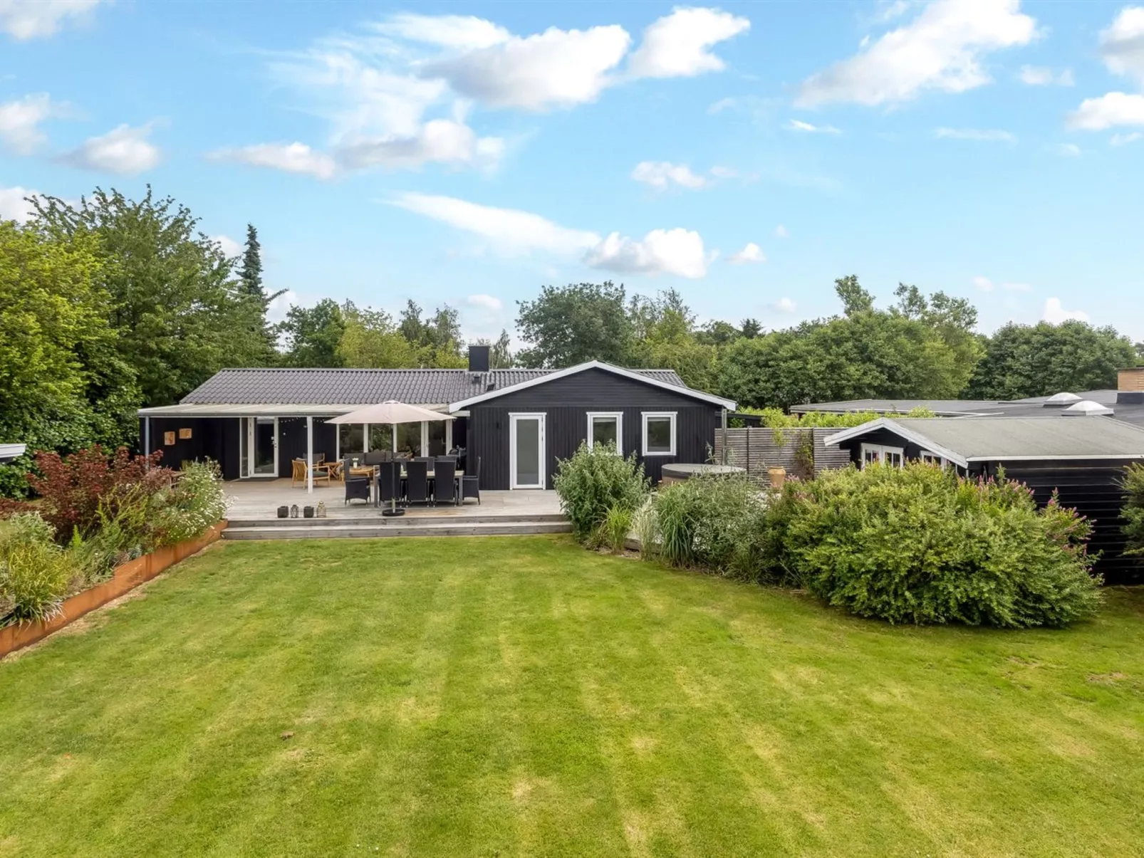 "Runhild" - 450m from the sea