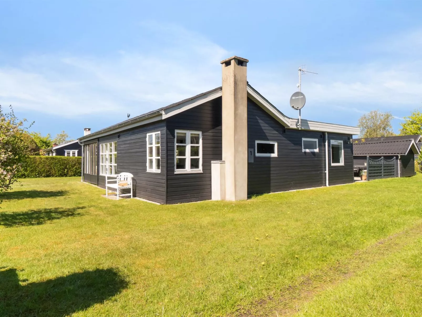 "Nantje" - 300m from the sea