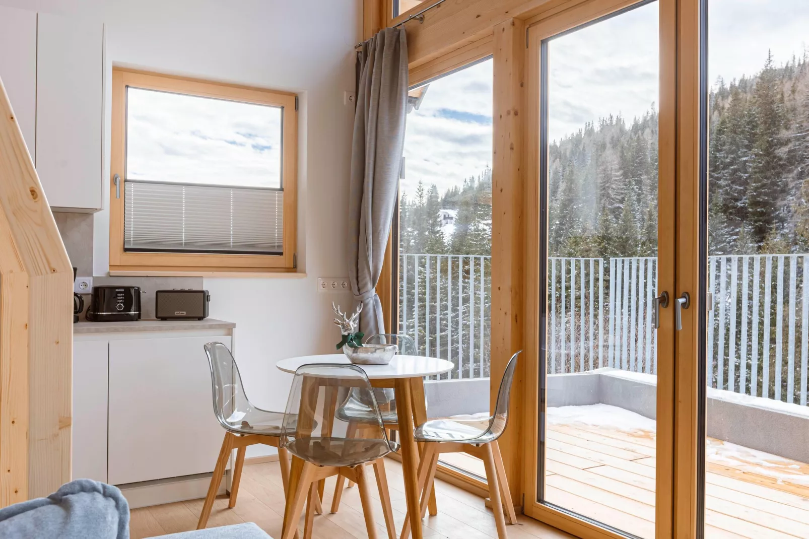 Rehfugium Lachtal 6-Eetkamer