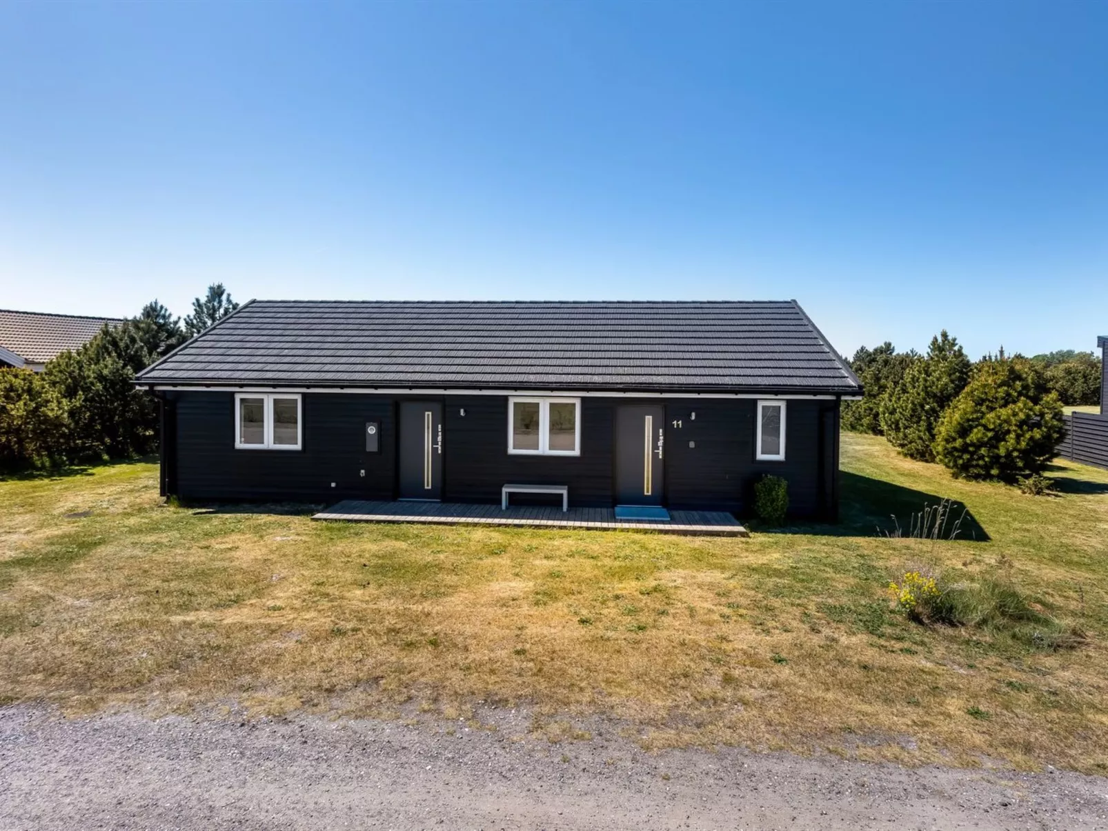 "Danika" - 1.5km from the sea