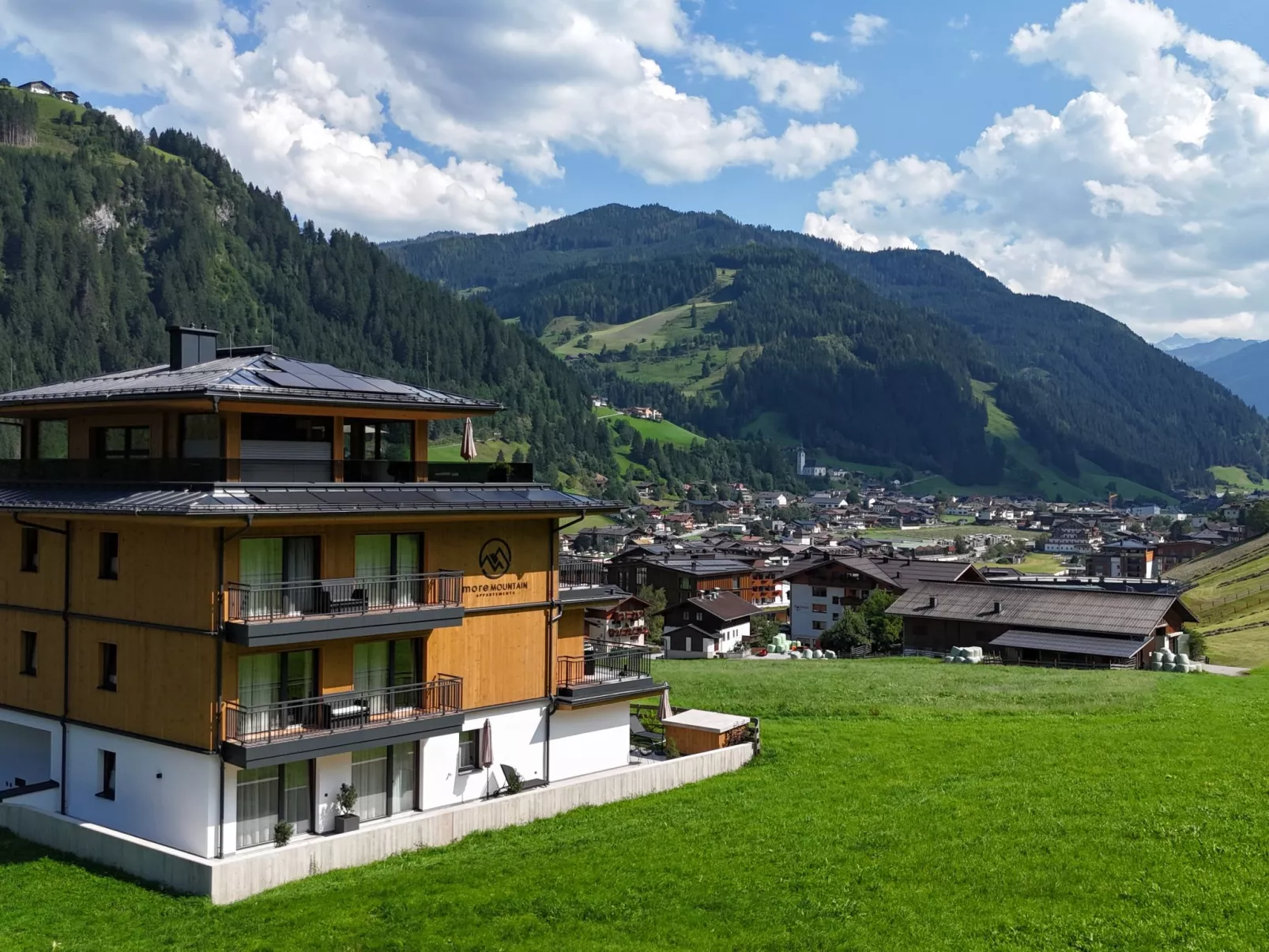 Mountain Suite Nr 202-Buiten