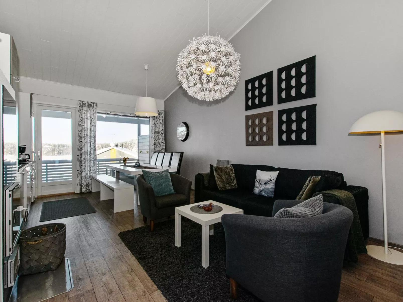 Skivillas 78 ukkohalla (2)