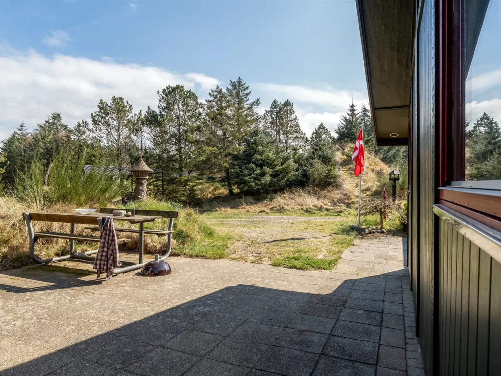 "Nimrod" - 800m from the sea