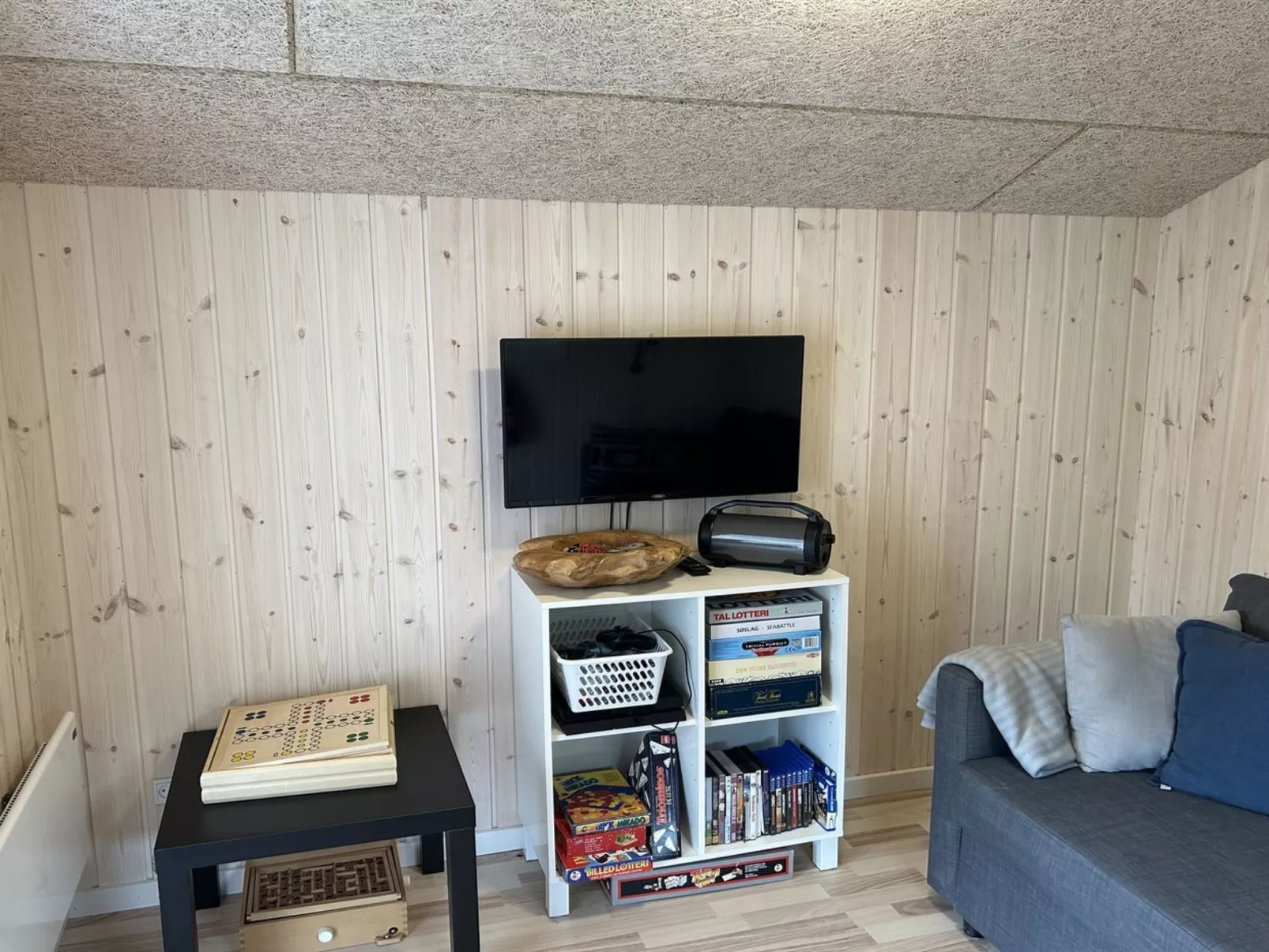 "Seba" - 1km to the fjord