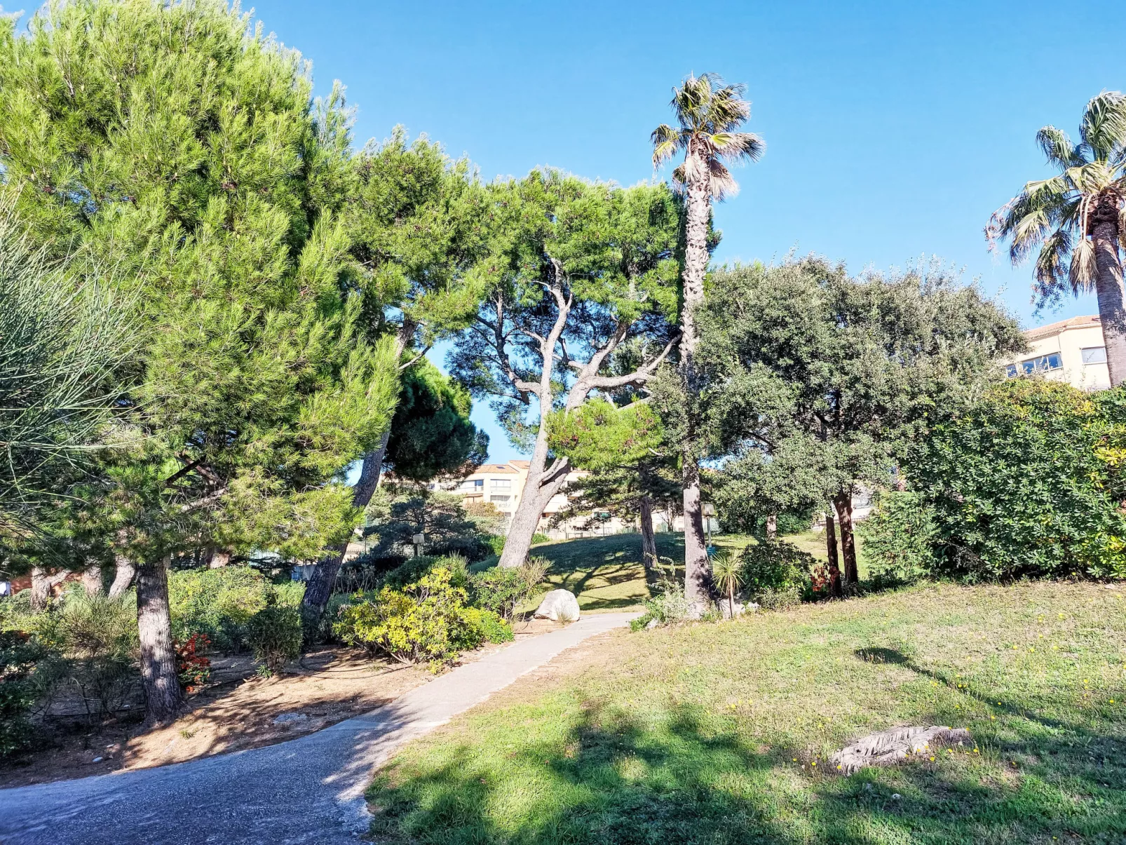 Les Marines d'Aryana-Buiten