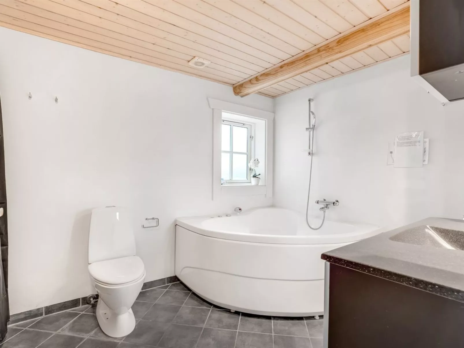 "Edzard" - 900m from the sea