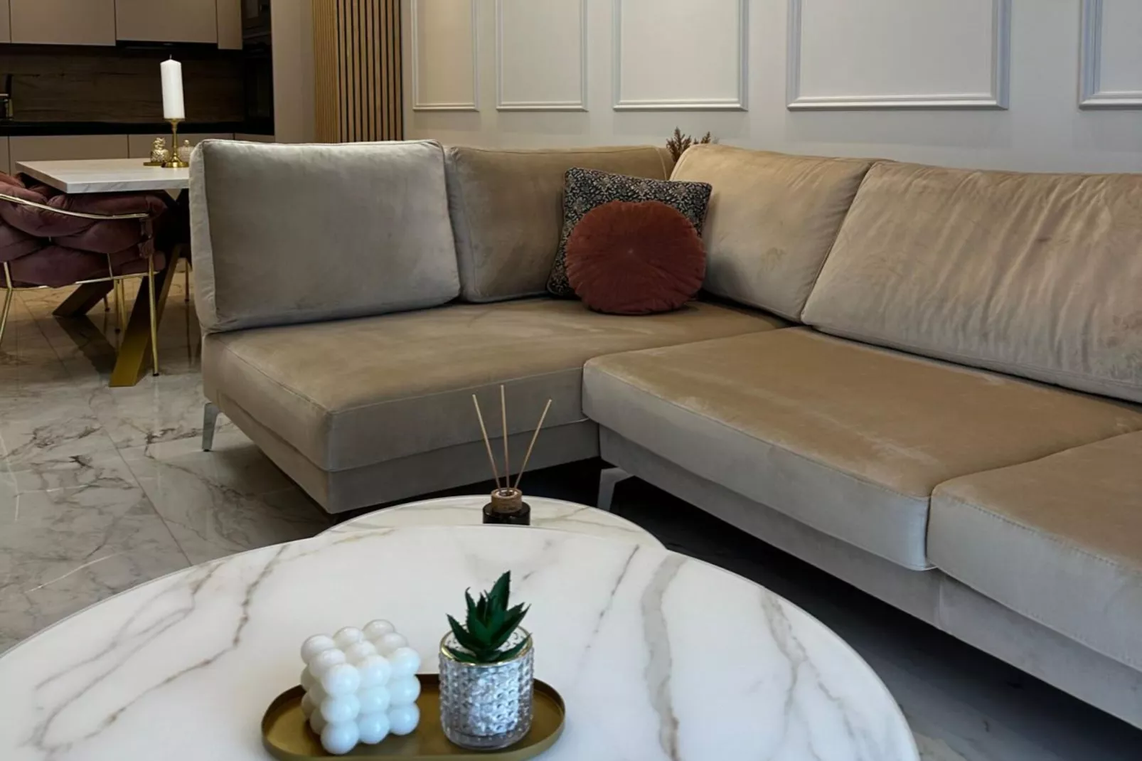 Apartment Ivan with Pool - Two Bedroom Apartment with Terrace and Swimming pool-Woonkamer