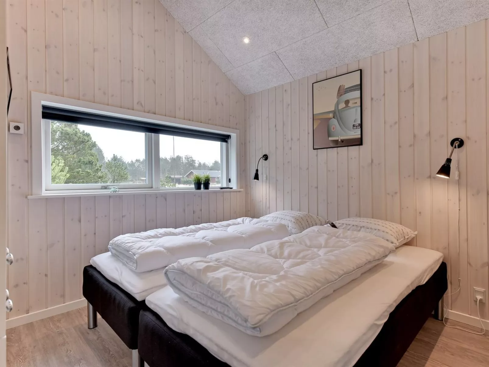 "Hwithoveth" - 1.4km from the sea