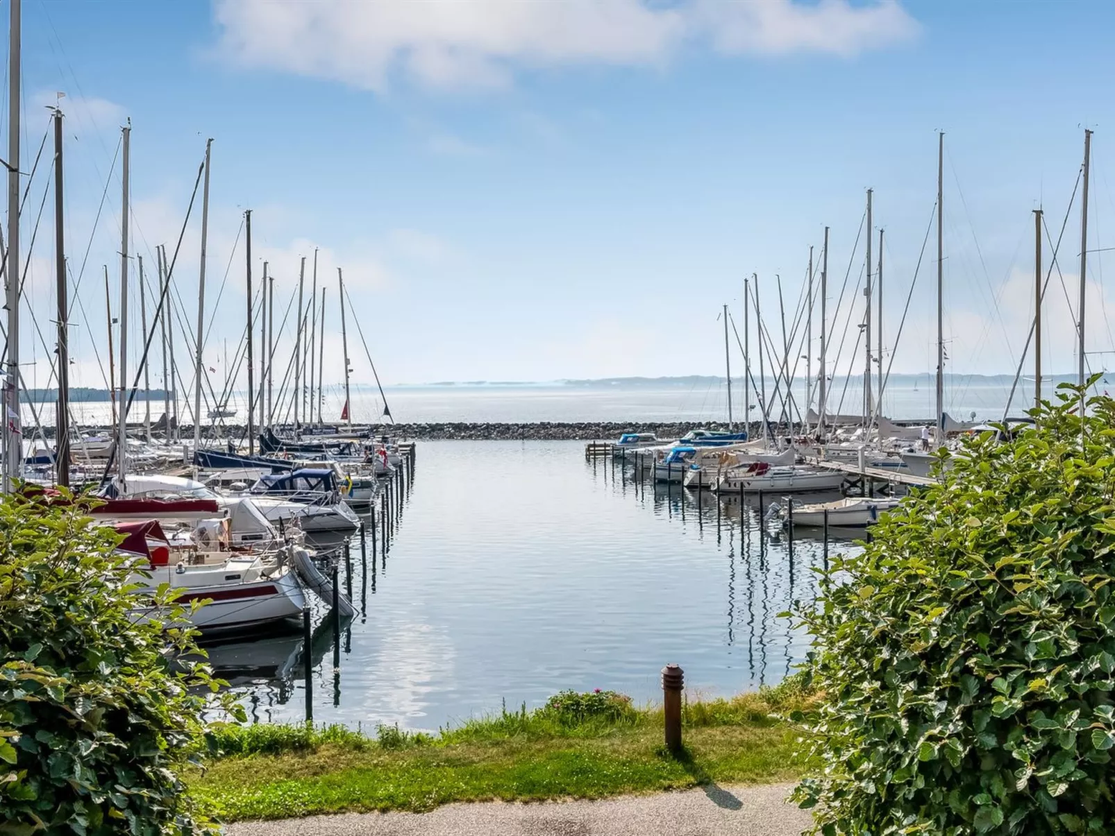 "Ulvi" - 15m from the sea-Buiten