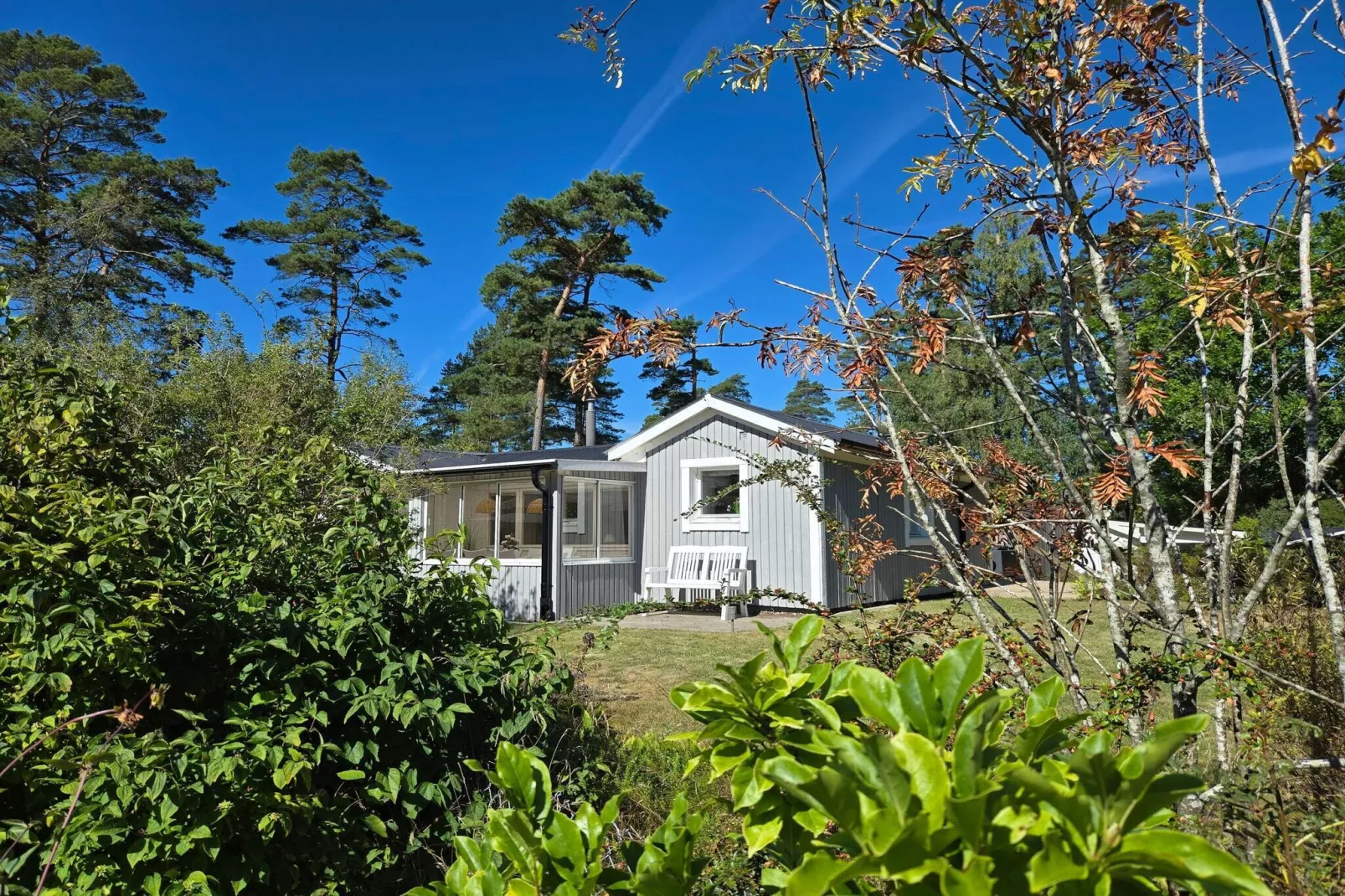 Gezellig huisje op Varmdo vlakbij het strand-Buitenlucht