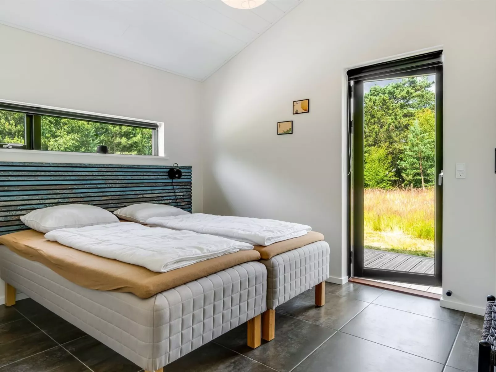 "Sighvat" - 300m from the sea