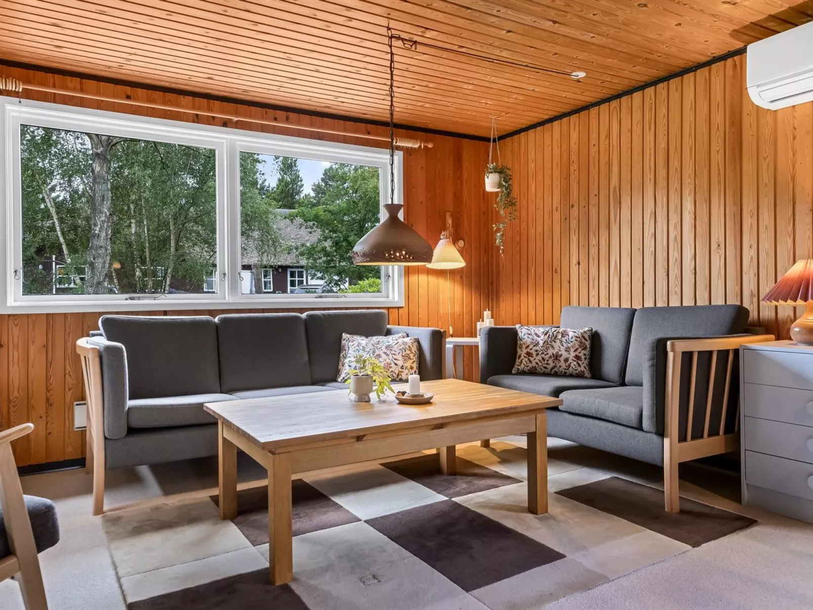 "Menard" - 1.2km from the sea-Binnen