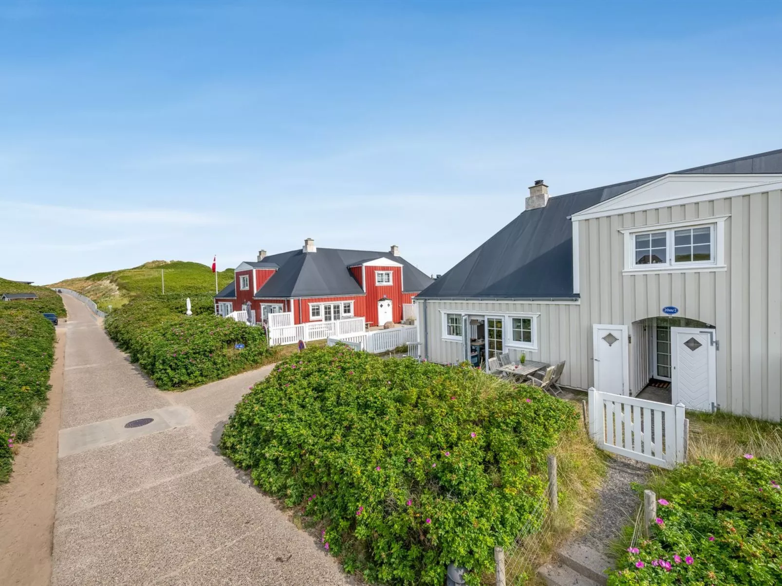 "Hildegerd" - 100m from the sea