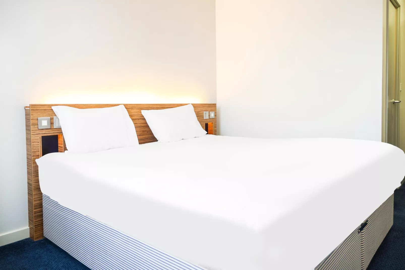 EN_GER001_Deluxe Double Room