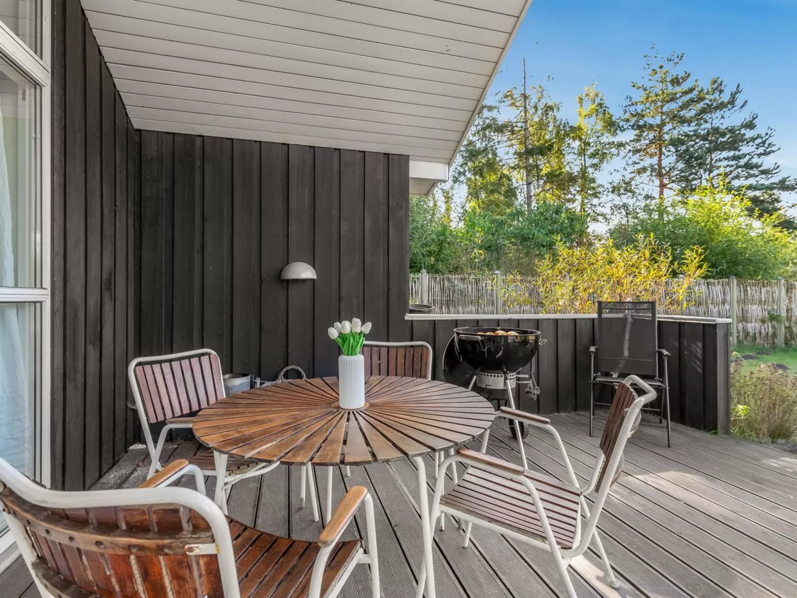 "Arisa" - 300m from the sea