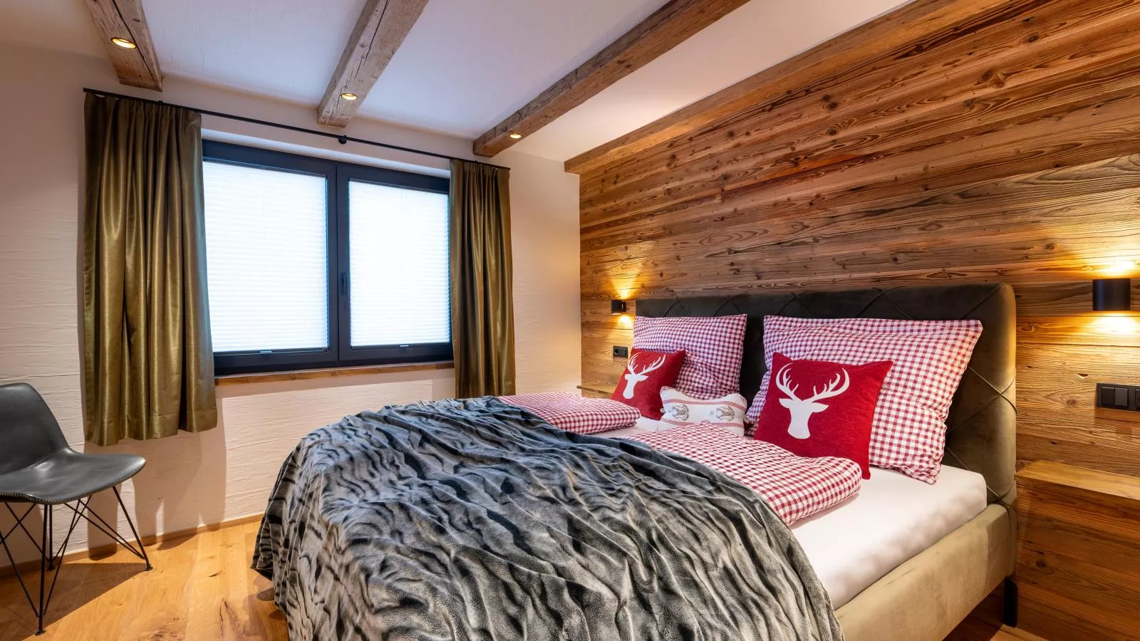 City Hide-Away Hahnenkamm Top 1