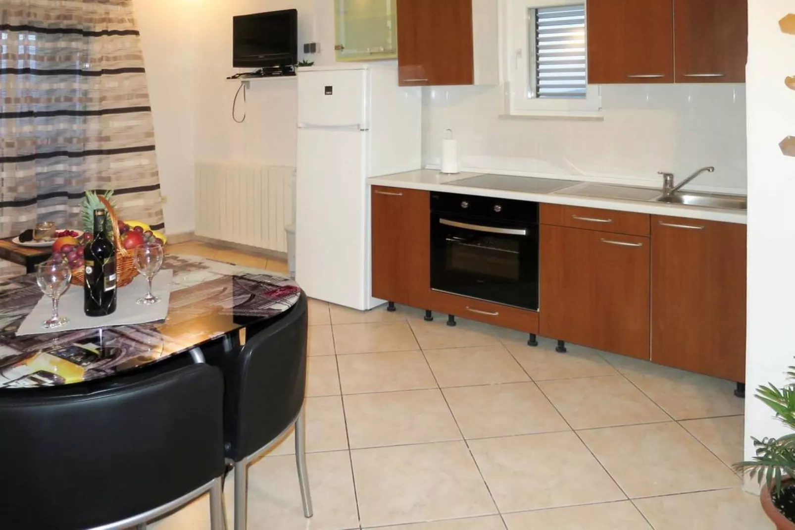 Sea-View Apartments with Pool, Terrace, and Outdoor Lounge in Scenic Čiovo Island - Standard One Bedroom Apartment (Sollis II)