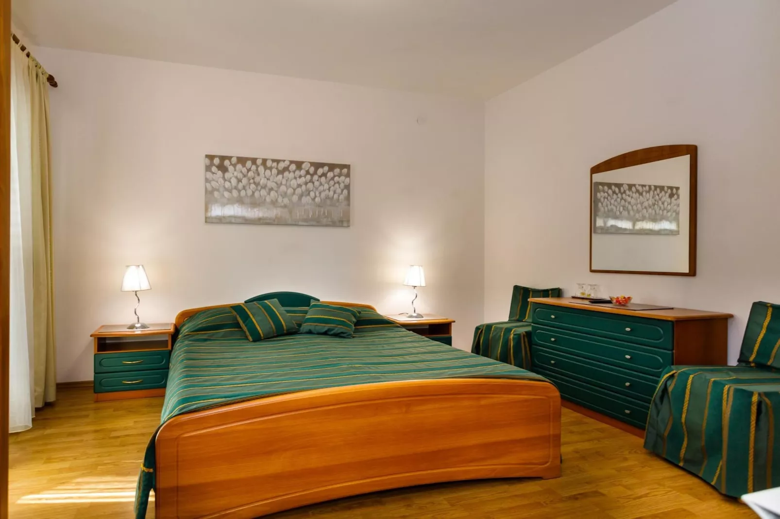 Sunny and Sleek Krk Rooms with Balcony - Classic Double Room with Balcony (owner Zelena)