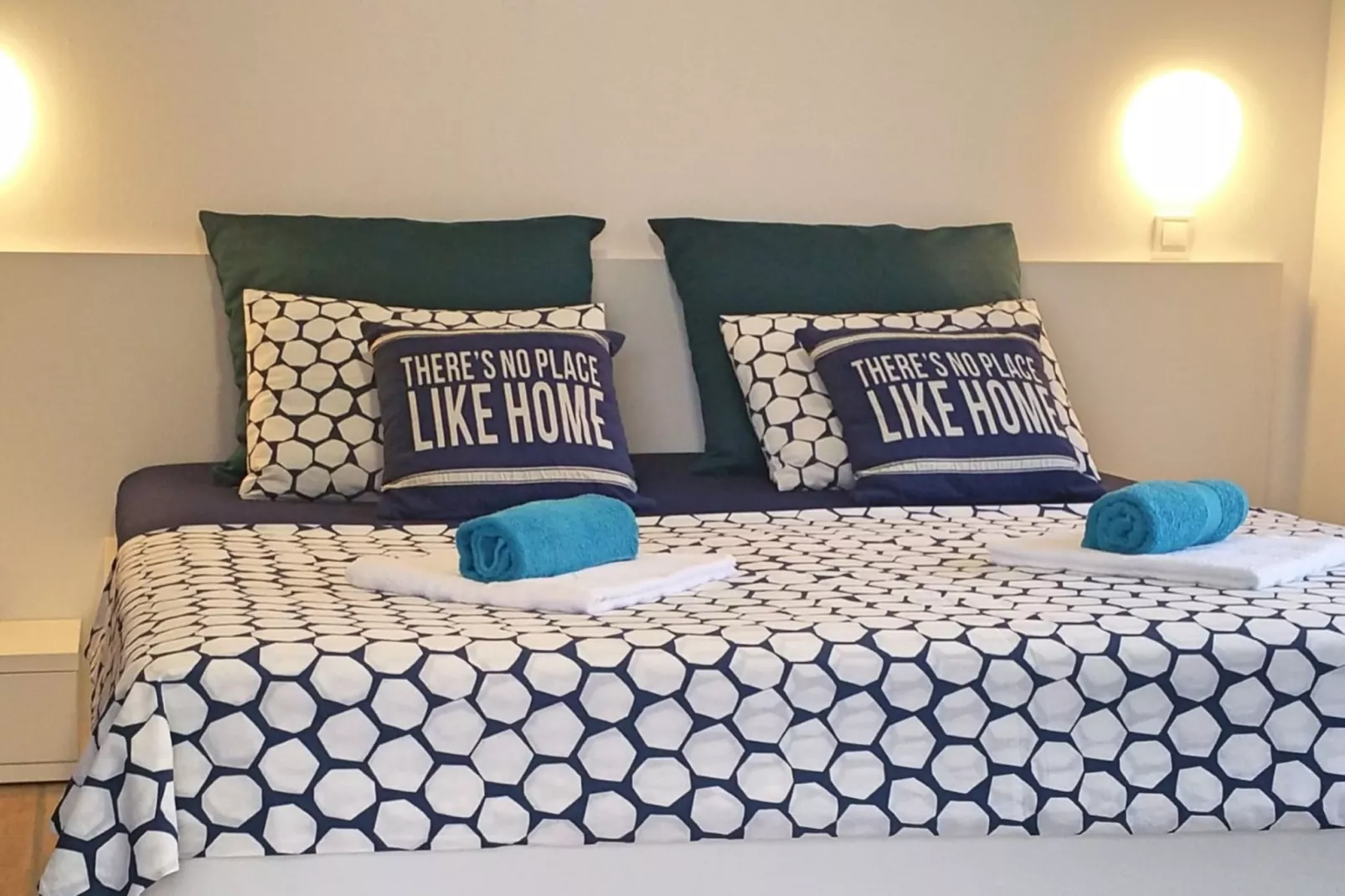 Apartments Mateo - One Bedroom Apartment - Blue